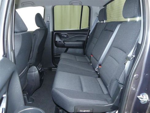 Used 2020 Honda Ridgeline Sport image 23