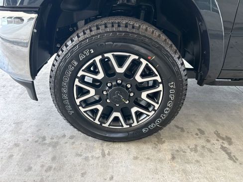 New 2025 RAM 2500 Limited image 17