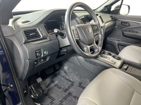 Used 2023 Honda Passport EX-L image 9