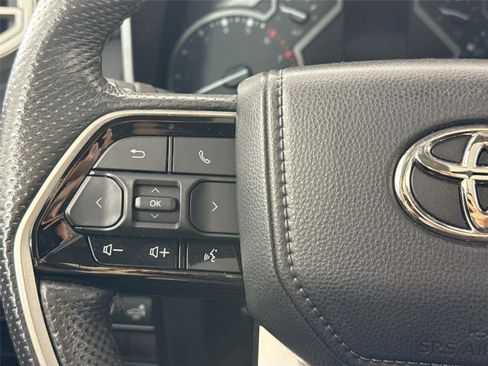 Used 2023 Toyota Tundra Limited AWD/4WD image 18