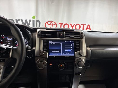 Used 2024 Toyota 4Runner SR5 AWD/4WD image 30