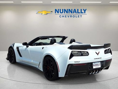 Used 2017 Chevrolet Corvette Z06 RWD image 3