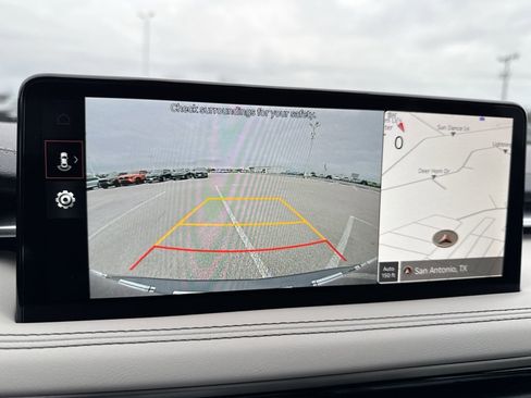 Used 2025 Genesis G70 2.5T image 17