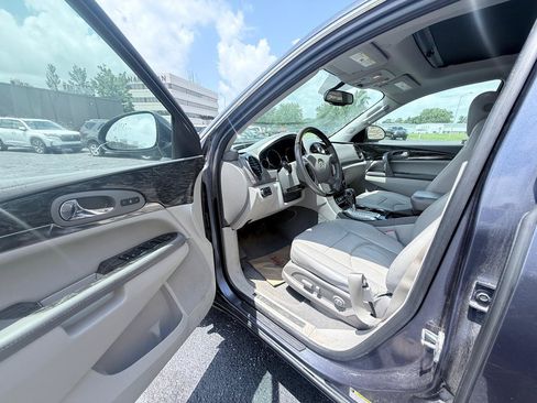 Used 2014 Buick Enclave Leather w/ Trailering Provision Package FWD image 6