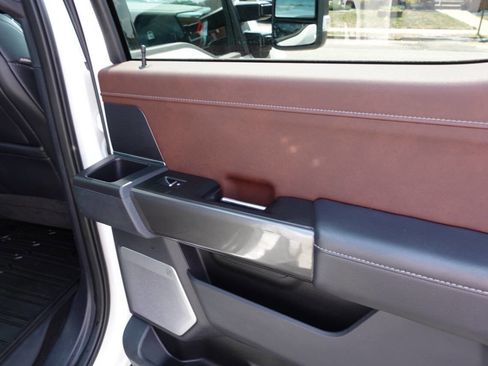 Used 2023 Ford F150 Lariat w/ Equipment Group 502A High image 32