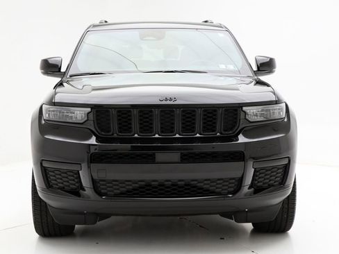 Used 2023 Jeep Grand Cherokee L Laredo image 5