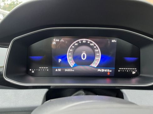 Used 2025 Volkswagen Jetta SE image 10