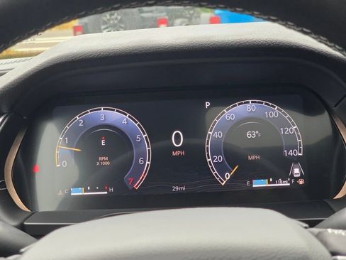 New 2025 Jeep Grand Cherokee Altitude image 21