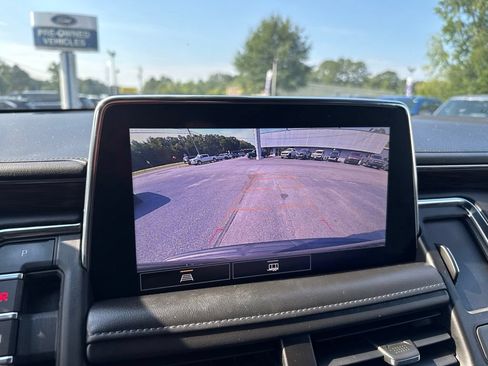 Used 2021 Chevrolet Tahoe Z71 w/ Rear Media and Nav Package AWD/4WD image 18