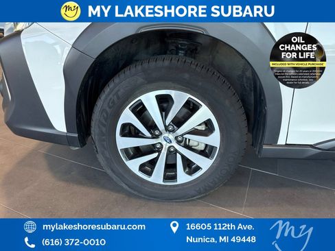 Certified 2025 Subaru Outback Premium AWD/4WD image 30