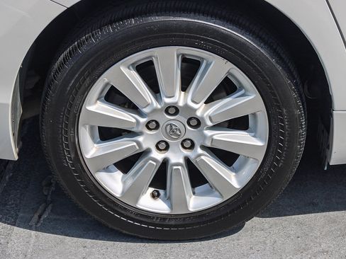 Used 2015 Toyota Sienna Limited Premium AWD/4WD image 12