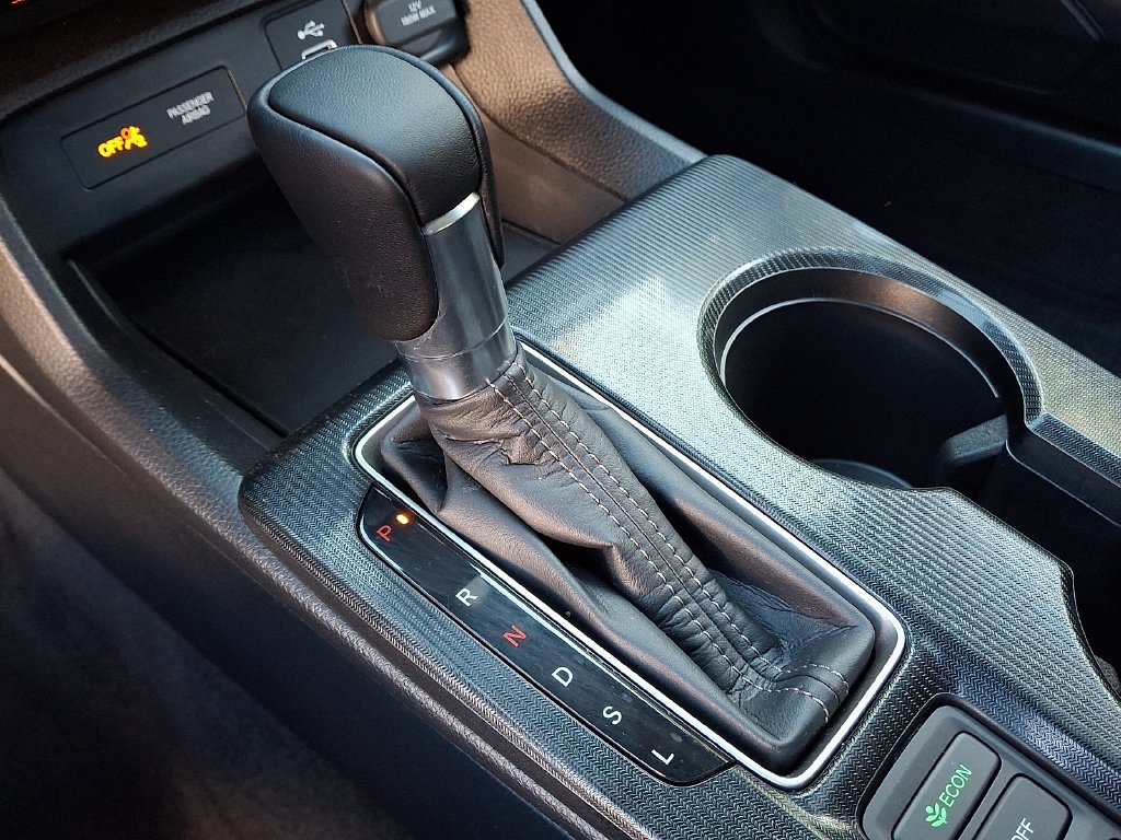 Used 2024 Honda Civic EX-L image 16