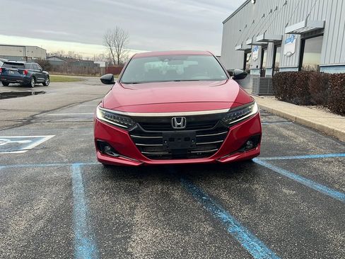Used 2021 Honda Accord Sport image 2