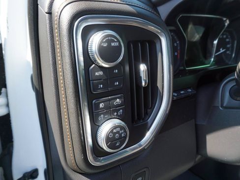 Used 2021 GMC Sierra 1500 AT4 w/ AT4 Value Package AWD/4WD image 21