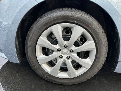 Used 2024 Toyota Corolla LE FWD image 12