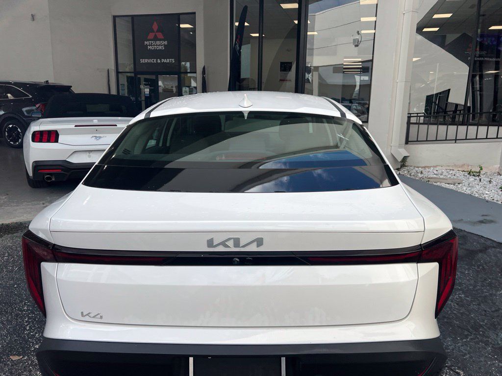 Certified 2025 Kia K4 FWD image 5