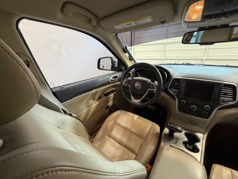 Used 2014 Jeep Grand Cherokee Limited w/ Trailer Tow Group IV AWD/4WD image 33