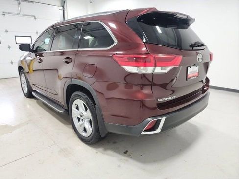 Used 2019 Toyota Highlander Limited image 13