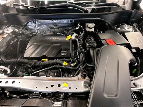 Used 2024 Chevrolet Trax RS image 9