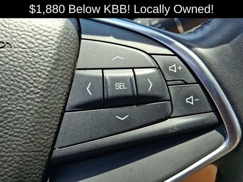Used 2017 Cadillac XT5 Luxury AWD/4WD image 25