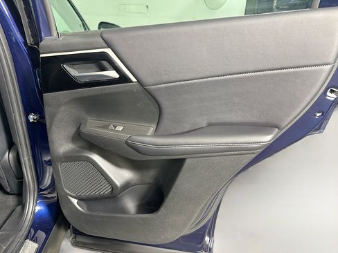 Used 2023 Mitsubishi Outlander SE image 28