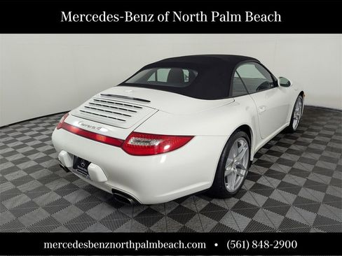 Used 2011 Porsche 911 Carrera 4 image 7