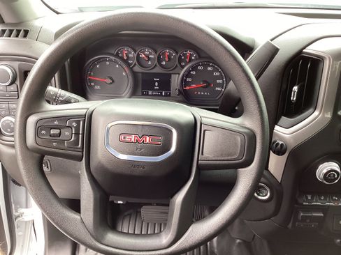 Used 2024 GMC Sierra 2500 Pro AWD/4WD image 16