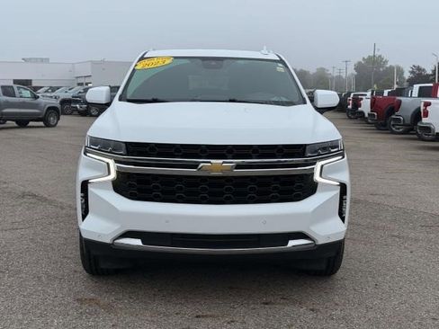 Used 2023 Chevrolet Suburban LS image 3
