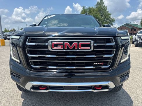 New 2026 GMC Yukon AT4 w/ AT4 Premium Plus Package AWD/4WD image 9