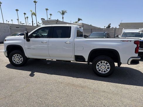 Used 2024 Chevrolet Silverado 2500 LTZ AWD/4WD image 8