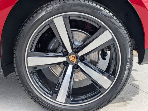 New 2026 Porsche Macan image 29