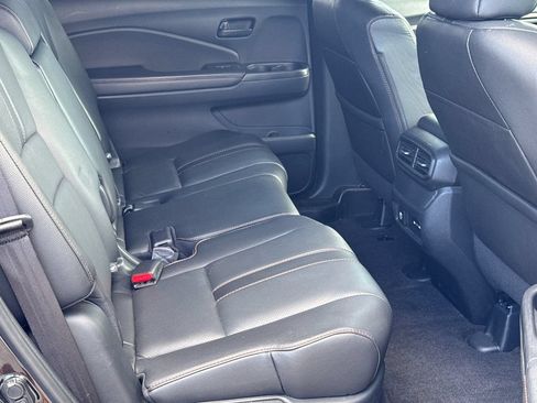 Used 2024 Honda Passport TrailSport image 15