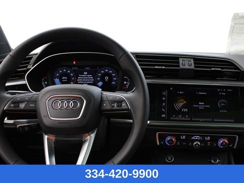 New 2025 Audi Q3 2.0T Premium image 23