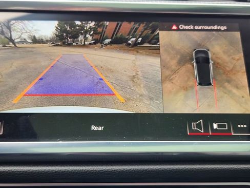 Used 2023 Audi Q3 2.0T Premium Plus w/ Premium Plus Package image 18