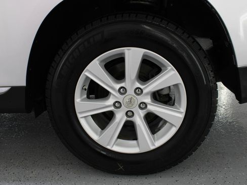 Used 2011 Toyota Highlander SE w/ Tow Pkg FWD image 81