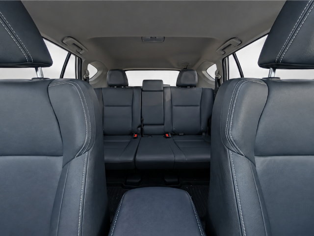 Used 2017 Toyota RAV4 Limited w/ Advanced Technology Package FWD image 11