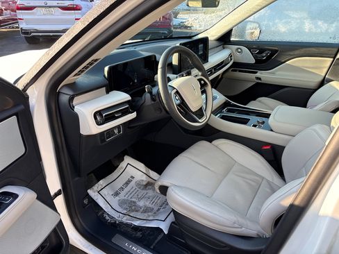New 2026 Lincoln Aviator Reserve AWD/4WD image 24