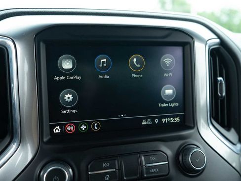 Used 2023 Chevrolet Silverado 2500 LT AWD/4WD image 23