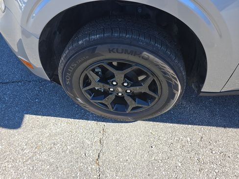 Used 2024 Ford Maverick Lariat w/ FX4 Off-Road Package image 11