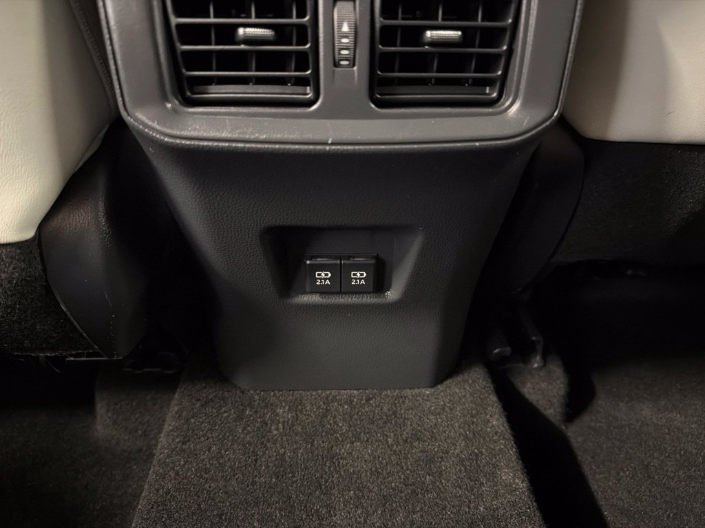 Used 2019 Toyota RAV4 Limited w/ Cold Weather Package AWD/4WD image 34