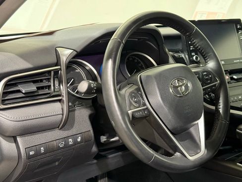 Certified 2022 Toyota Camry XLE image 16