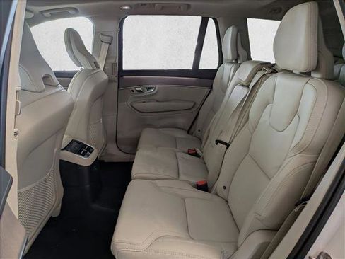 New 2026 Volvo XC90 T8 Ultra w/ Protection Package Premier image 17