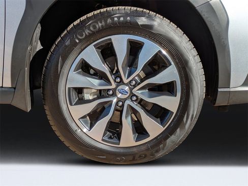 Certified 2025 Subaru Outback Limited w/ Popular Package #2 image 11