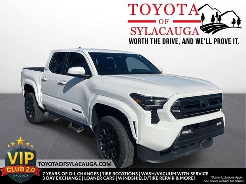 Used 2025 Toyota Tacoma SR5 RWD image 1