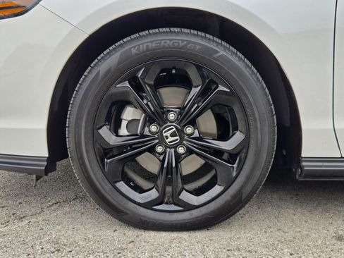 Certified 2025 Honda Accord SE image 31