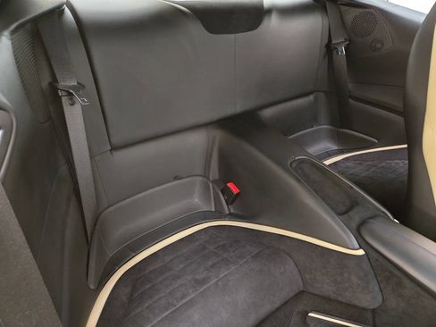Used 2021 Ferrari Roma RWD image 24