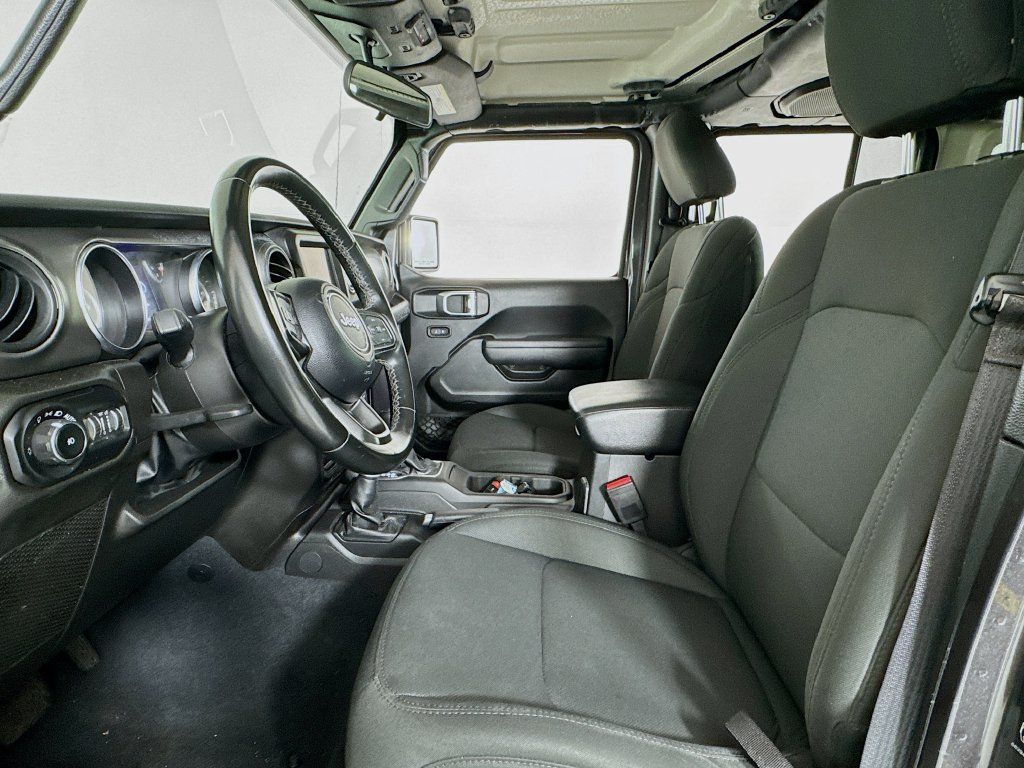 Used 2022 Jeep Wrangler Unlimited Sport AWD/4WD image 12