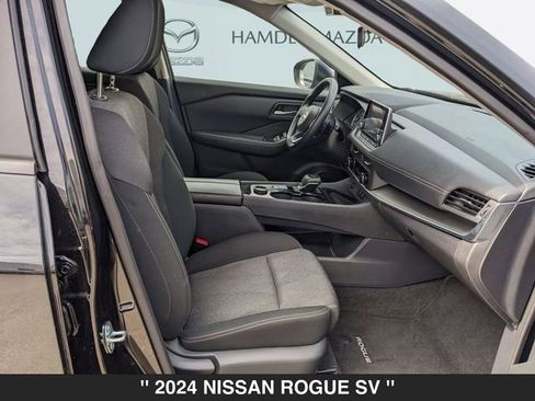 Used 2024 Nissan Rogue SV image 28