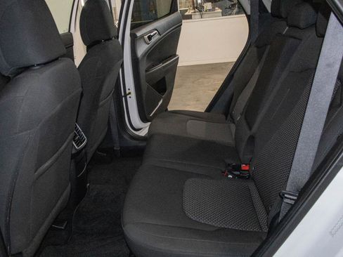 Used 2025 Kia Sportage LX AWD/4WD image 13