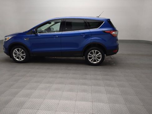 Used 2017 Ford Escape SE AWD/4WD image 3